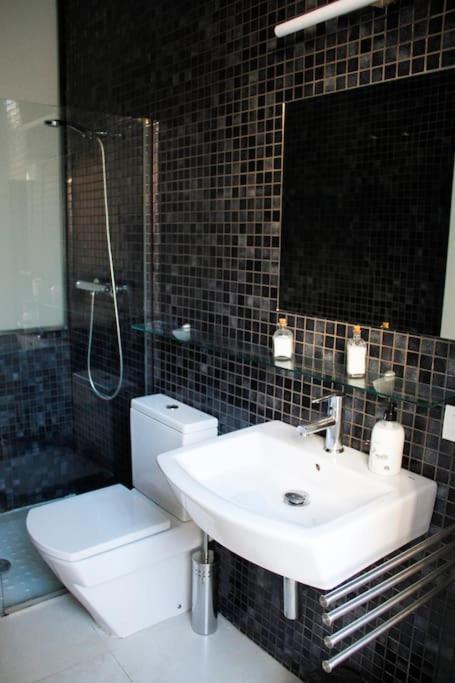 Cosy Apartment / Literally At The Foot Of Alhambra Grenada Zewnętrze zdjęcie